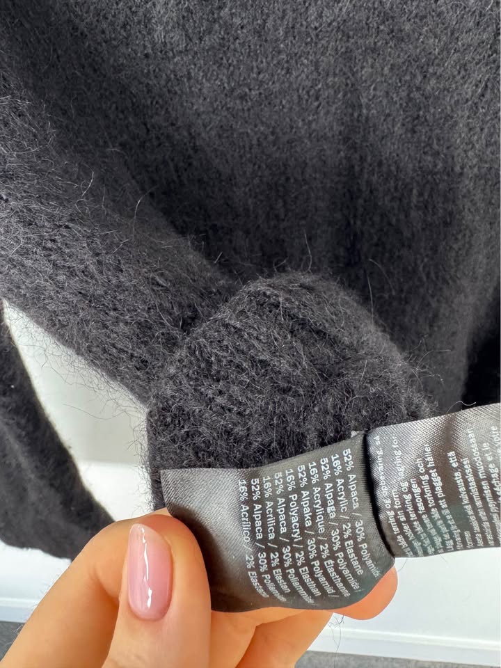 Second Female Jumper - size medium