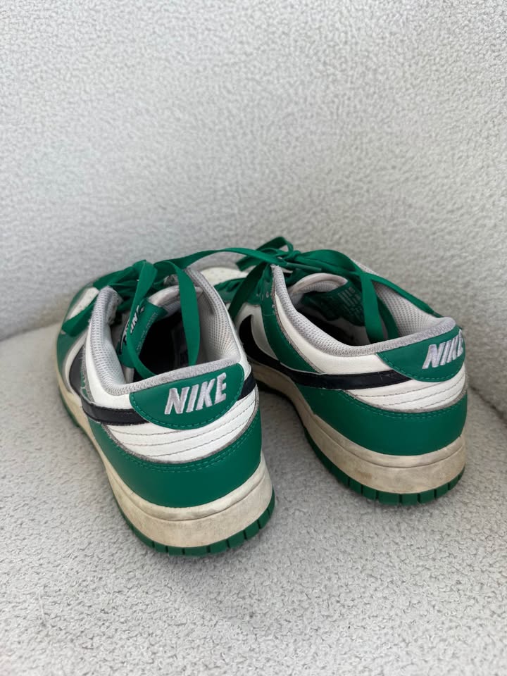 Nike Runners - size 40.5 Limited Edition