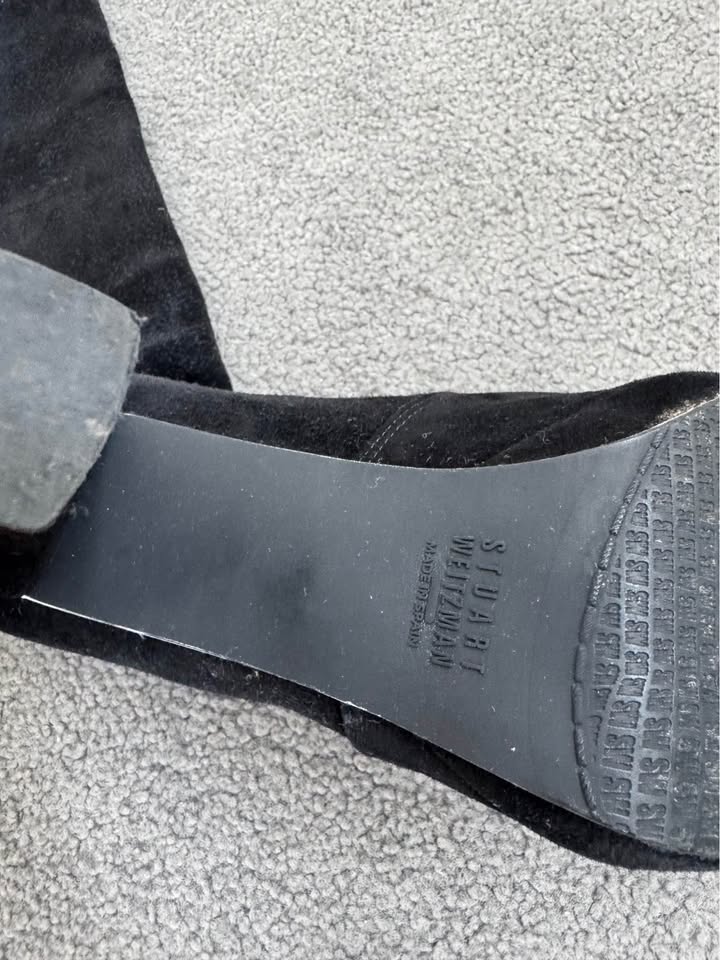 Stuart Weitzman Boots - size 42