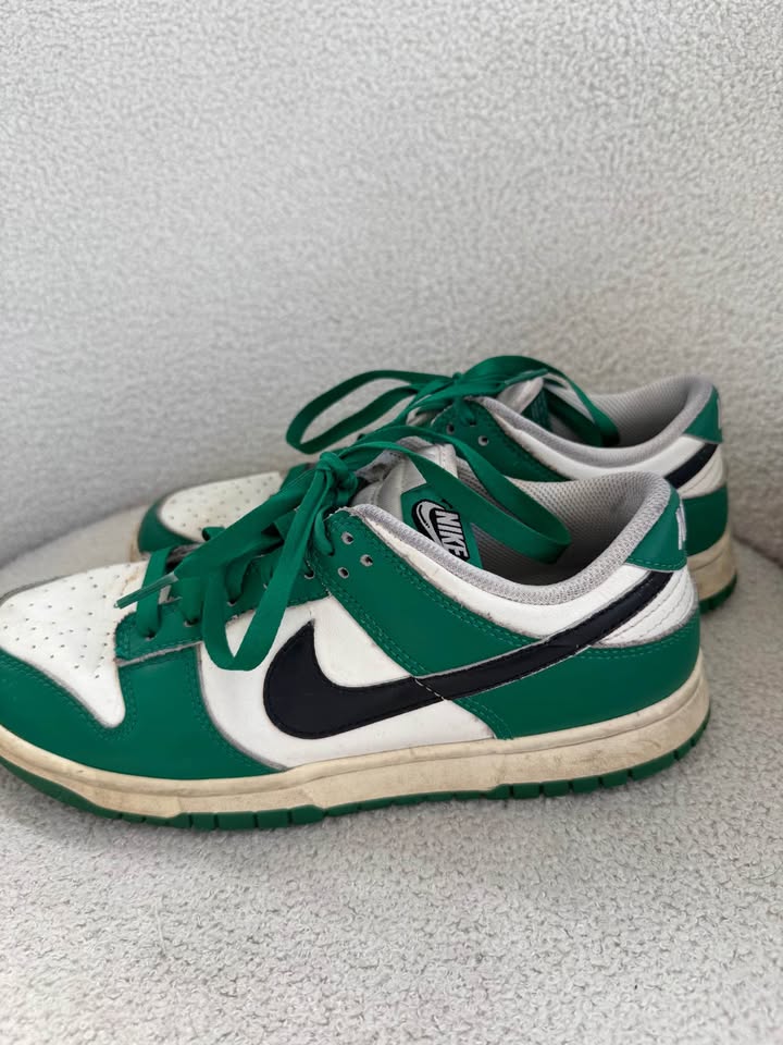 Nike Runners - size 40.5 Limited Edition