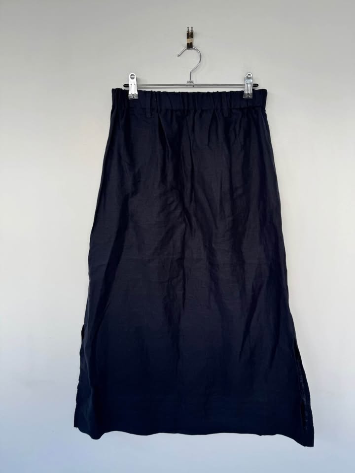 Yarra Trail Line Skirt - size 8 BNWT