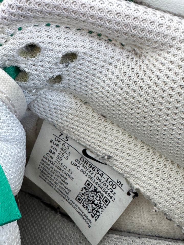 Nike Runners - size 40.5 Limited Edition
