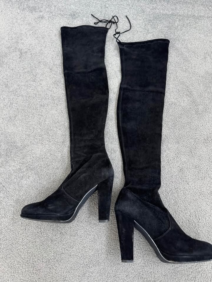 Stuart Weitzman Boots - size 42