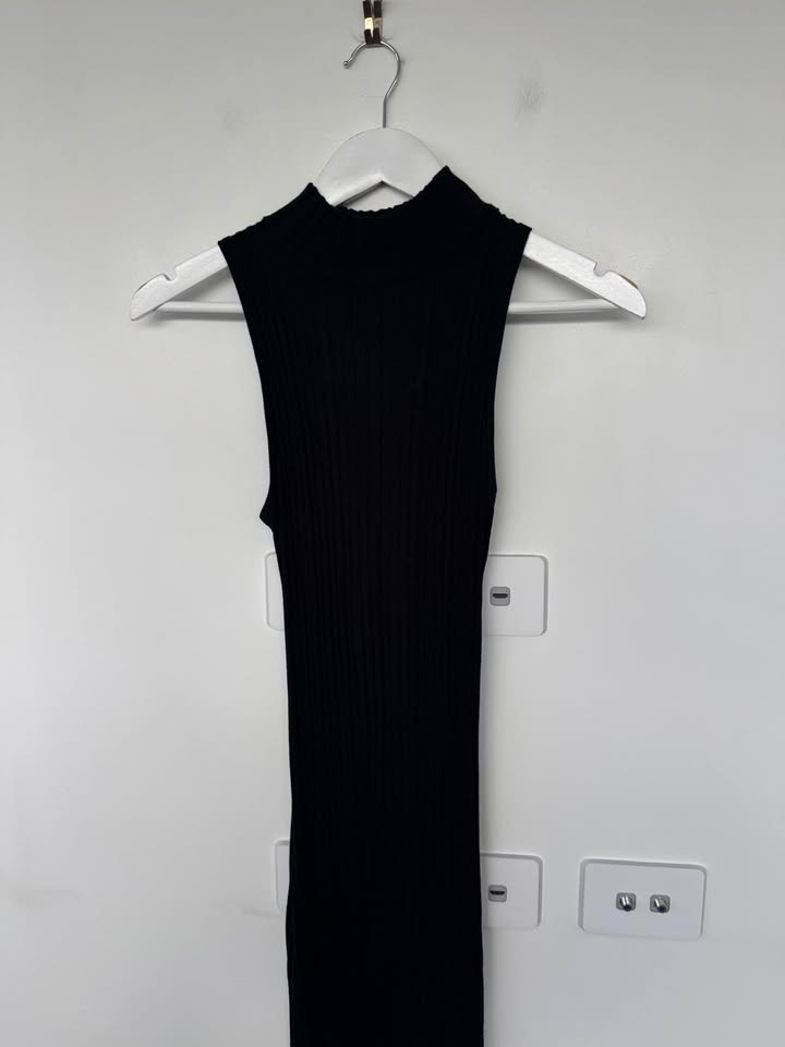 Dissh Knit Dress - size 8