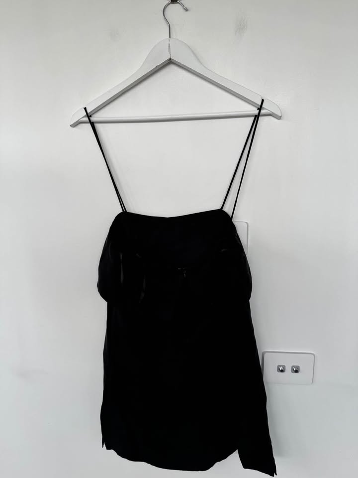 Dissh Top - size 6 BNWT