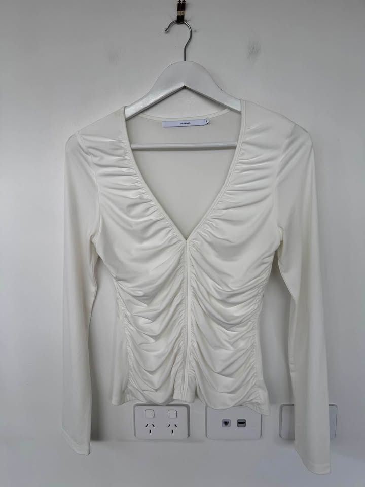 By Johnny Top - size 10