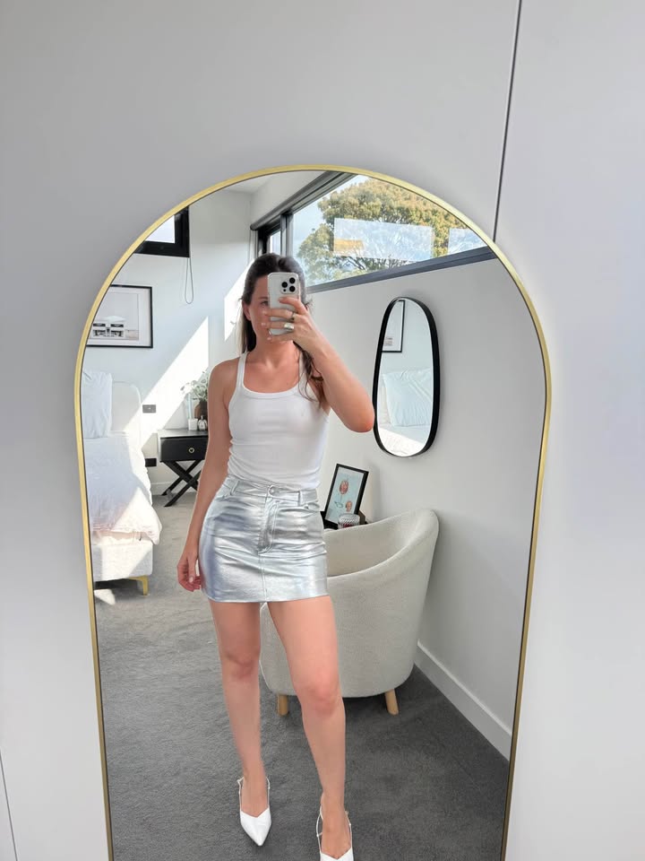 Mossman Mini Skirt - size 6 BNWT