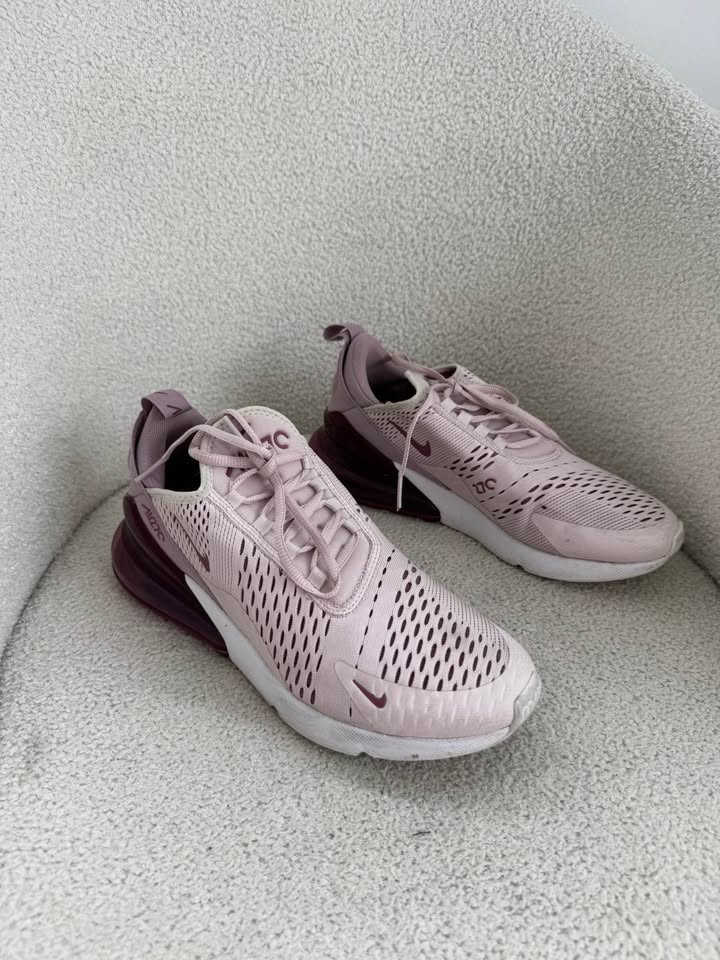 Nike Runners - size 40.5