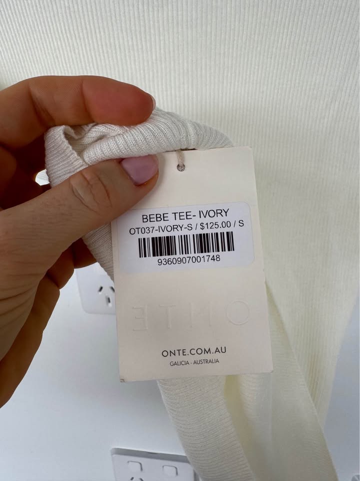 Onte Top - size small