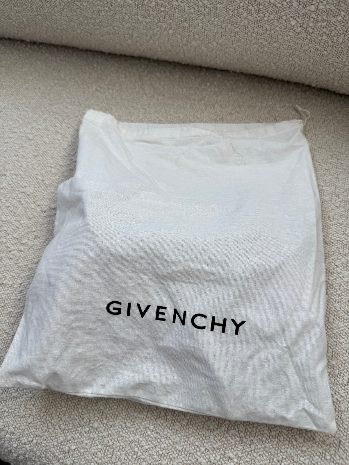 Givenchy Pandora Cream
Textured Leather Shoulder Bag