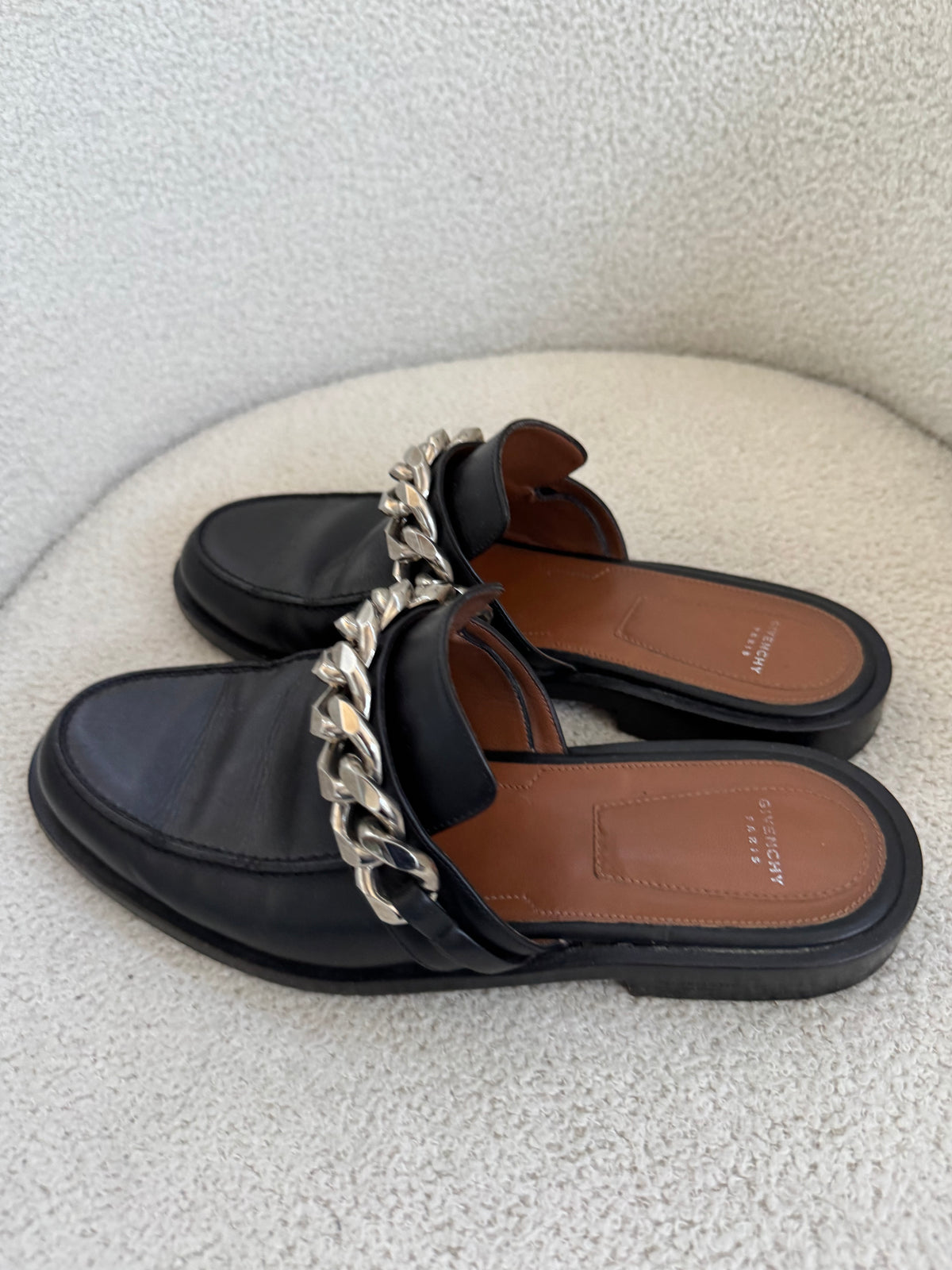 Givenchy Leather Loafer - size 40